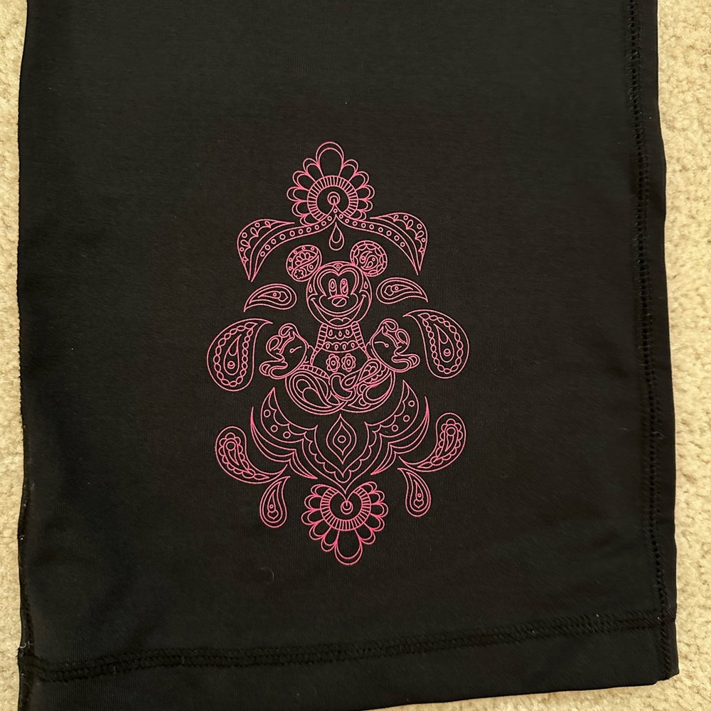 NWOT Disney Parks yoga leggings size medium - Picture 3 of 6